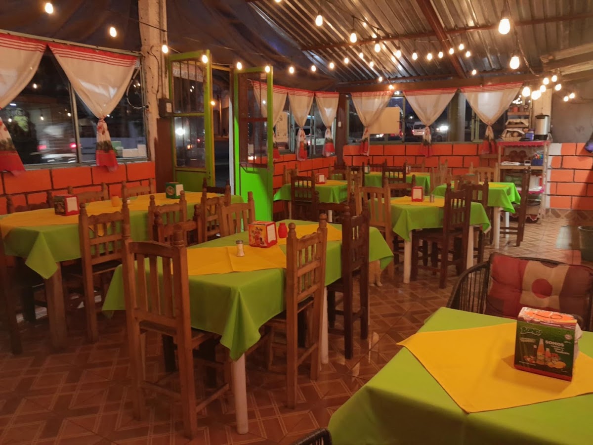Taqueria El Mil Amores Photo 1