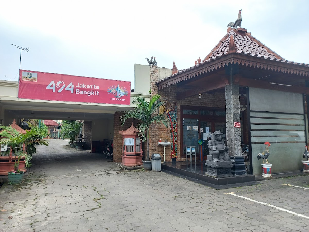 Ayam Goreng Suharti Ragunan