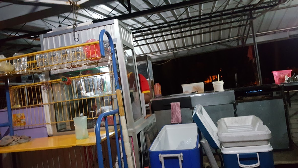 KEDAI BURGER PAK LANG Photo 4