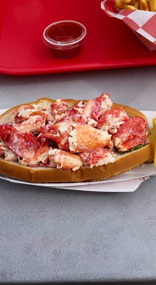 Carrier's Mainely Lobster Photo 5