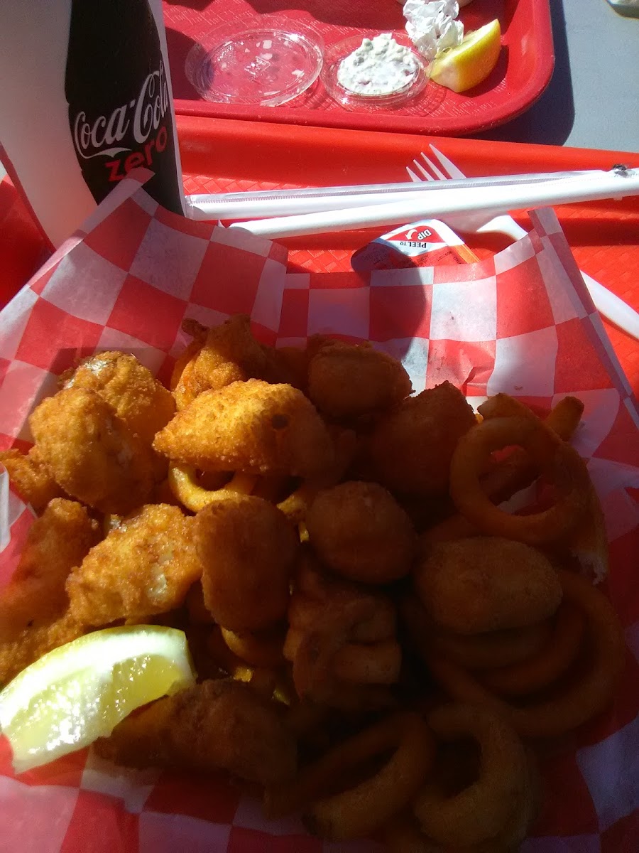Carrier's Mainely Lobster Photo 7
