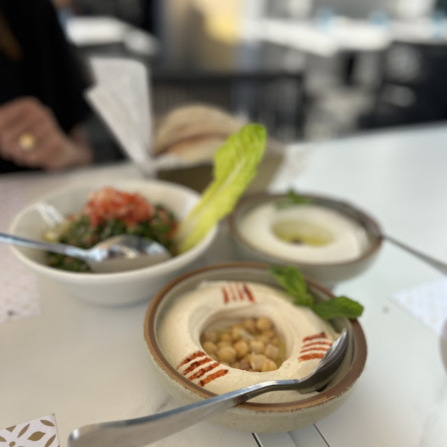 Hummus Beiruti