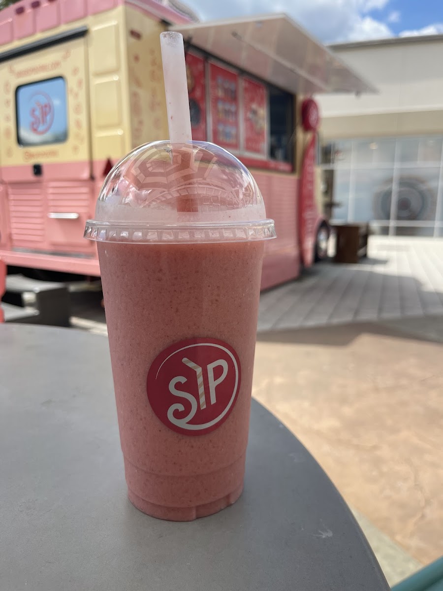 Sip Smoothie & Acai Photo 6