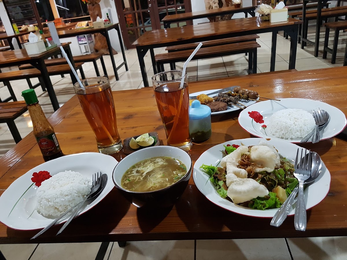 Soto Kudus Palem Dua