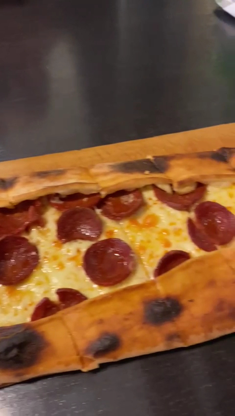Elif Pizza & Pide Photo 2
