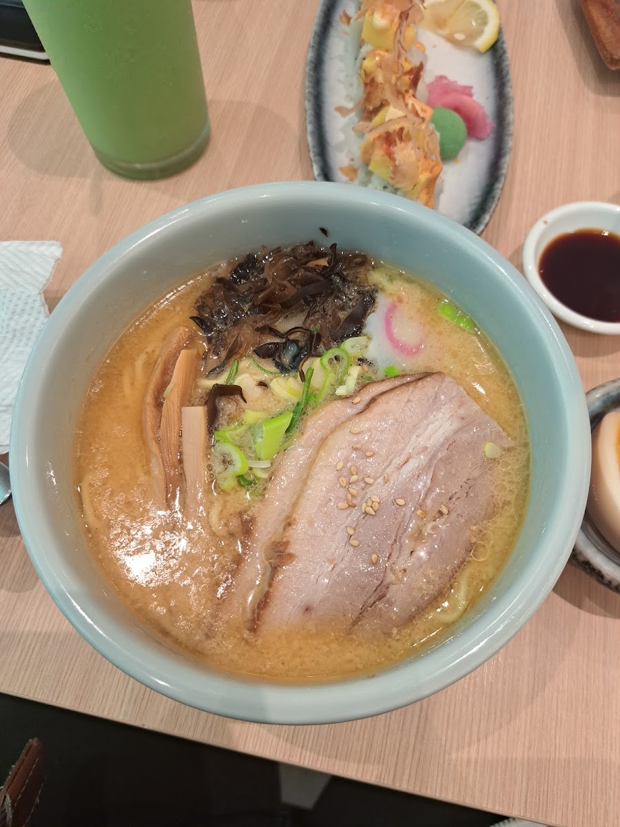 Hokkaido Ramen Santouka Photo 4