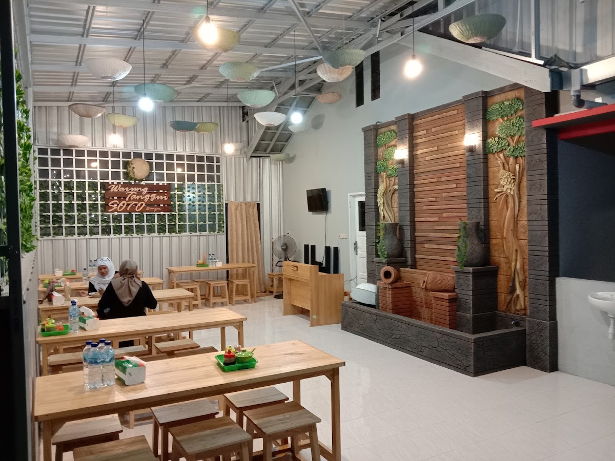 Warung Tanggui soto banjar