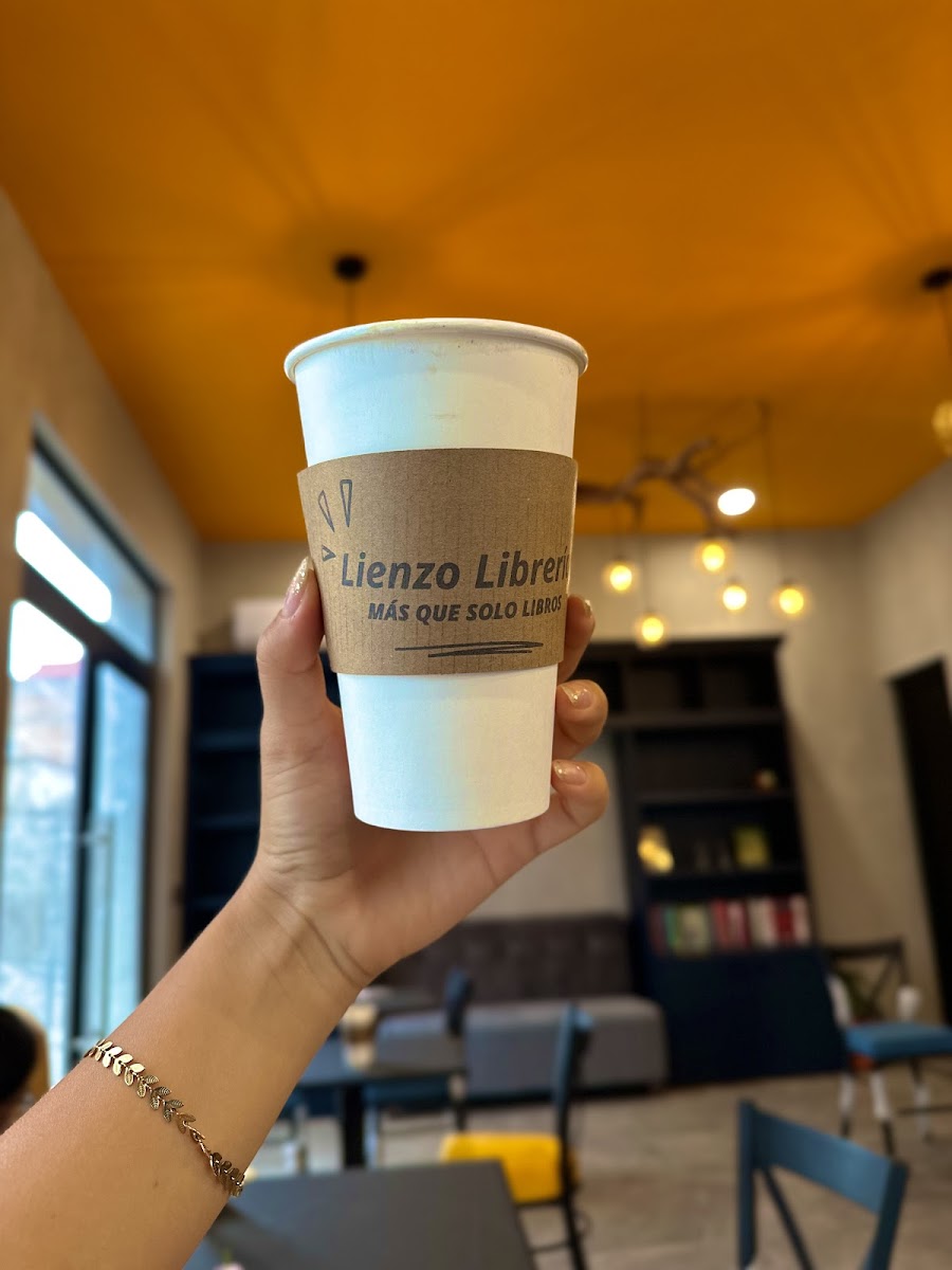 Lienzo Coffee Shop Photo 5