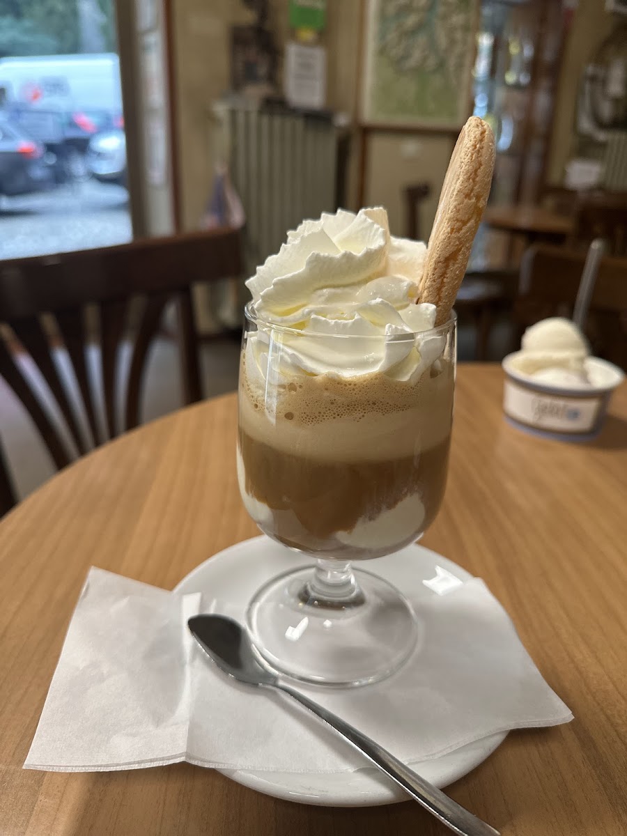 Gellateria Ice Cream Shop, cafe’ Bar Photo 5