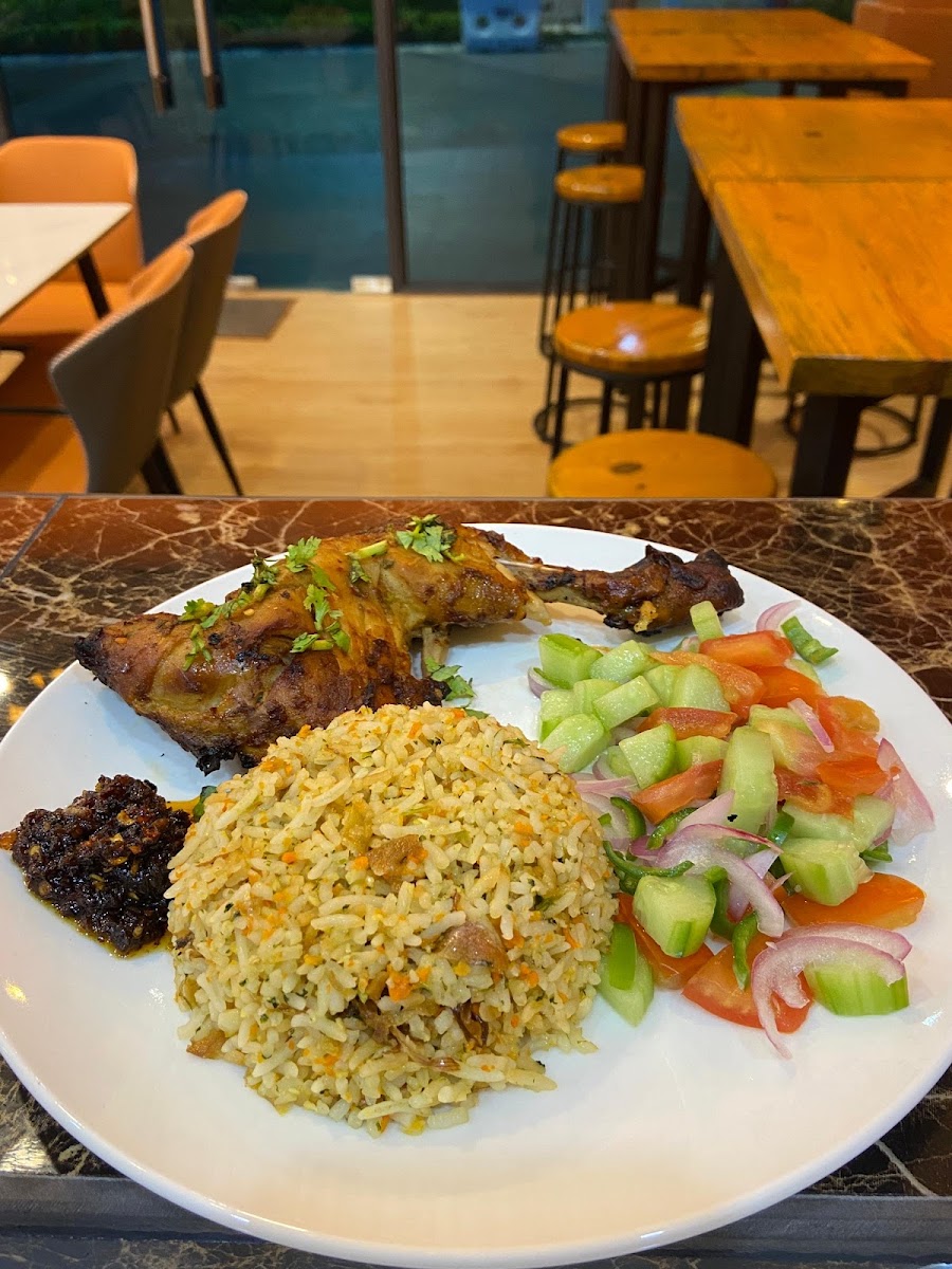 Fusion Bites Cafe Photo 3