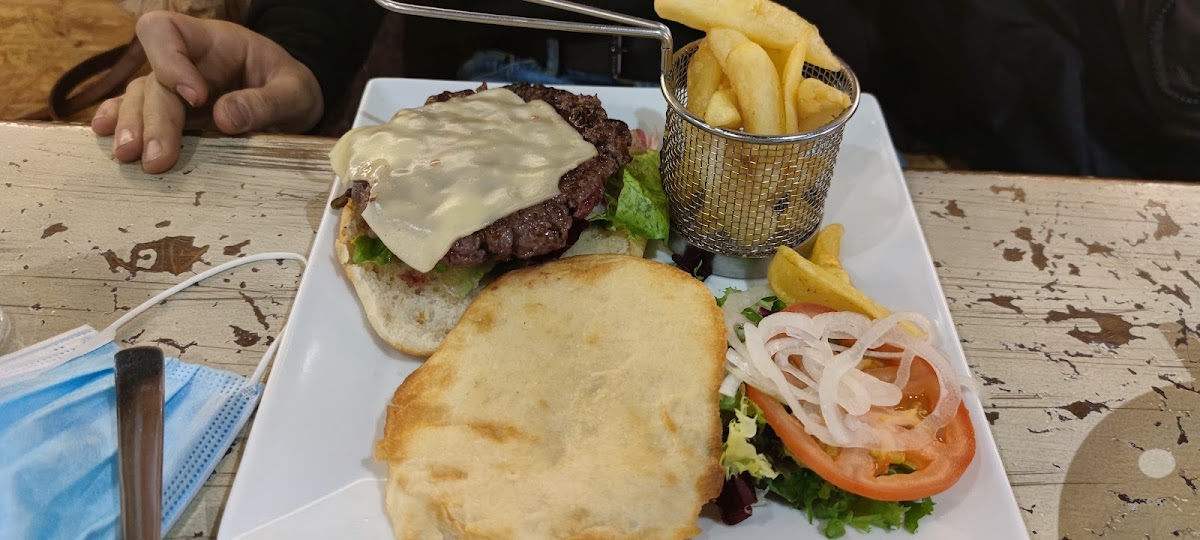 Gastro Burger San Pablo Photo 4