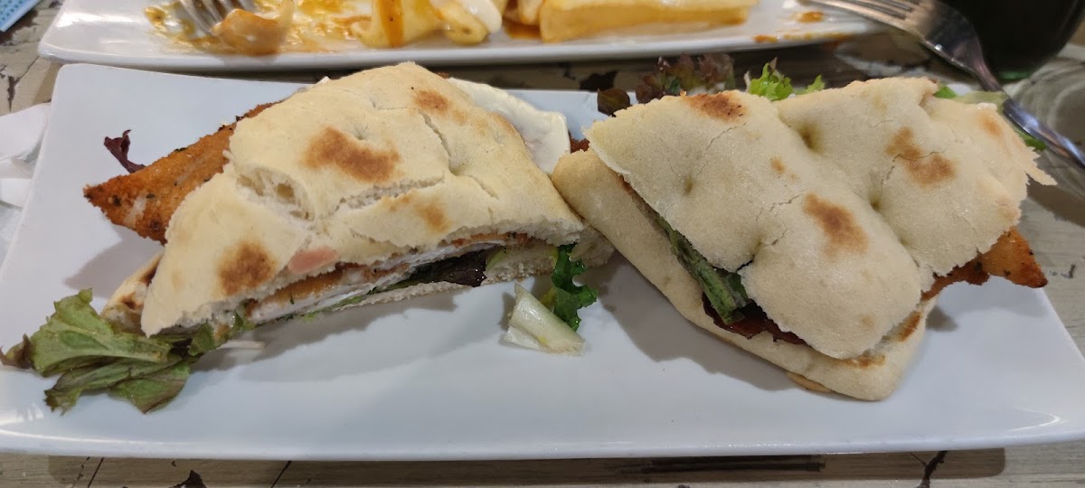 Gastro Burger San Pablo Photo 5