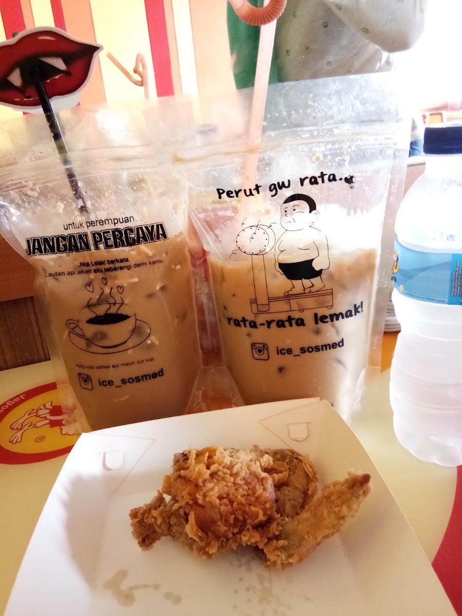 d'BestO Chicken & Burger Photo 10