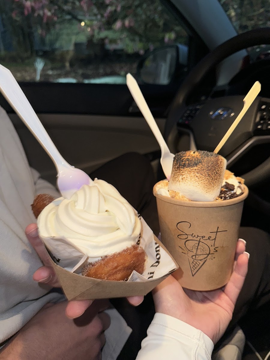 Sweet D's Ice Cream Photo 7