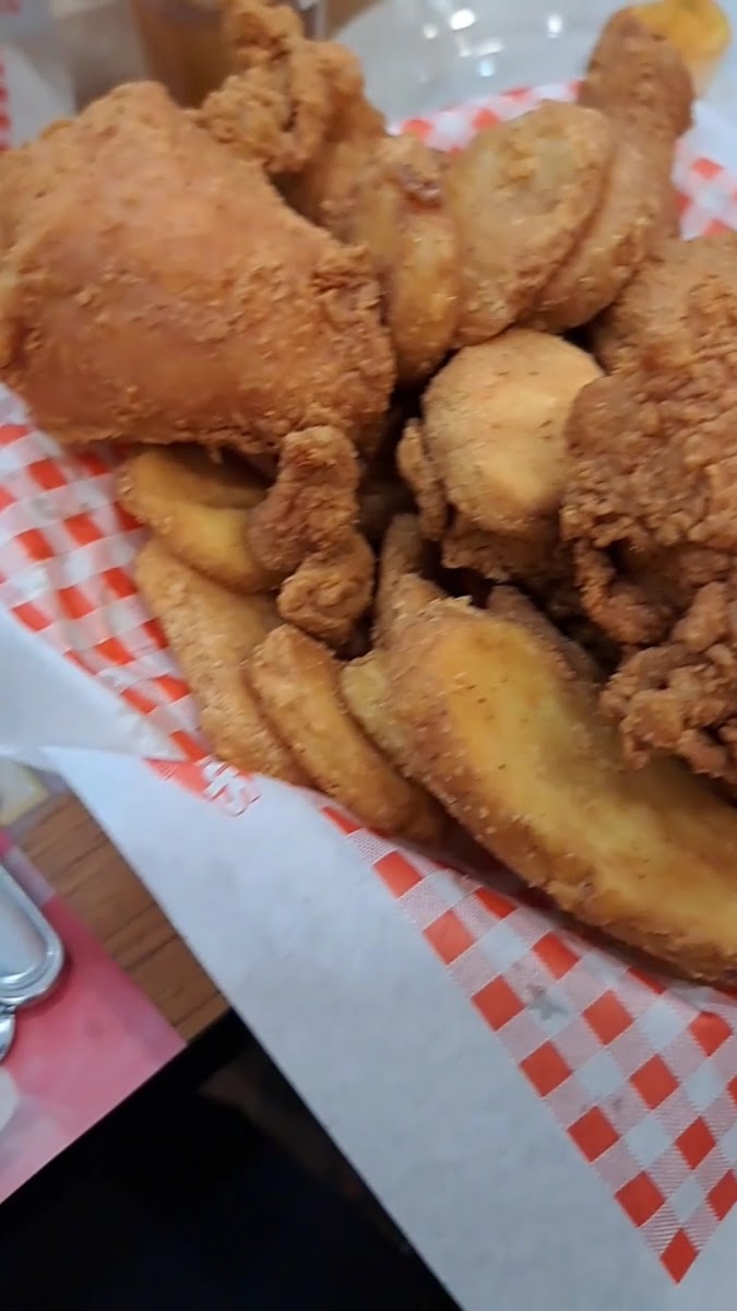 Shakey's Photo 2