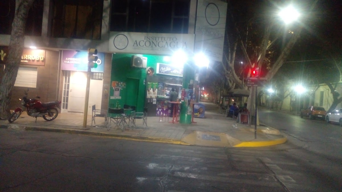 Maxi Kiosco Mitre Photo 4