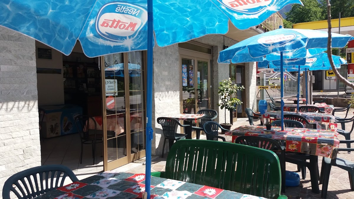 BAR AL SOLE CAFFETTERIA-BIBITE-TOAST-GELATI