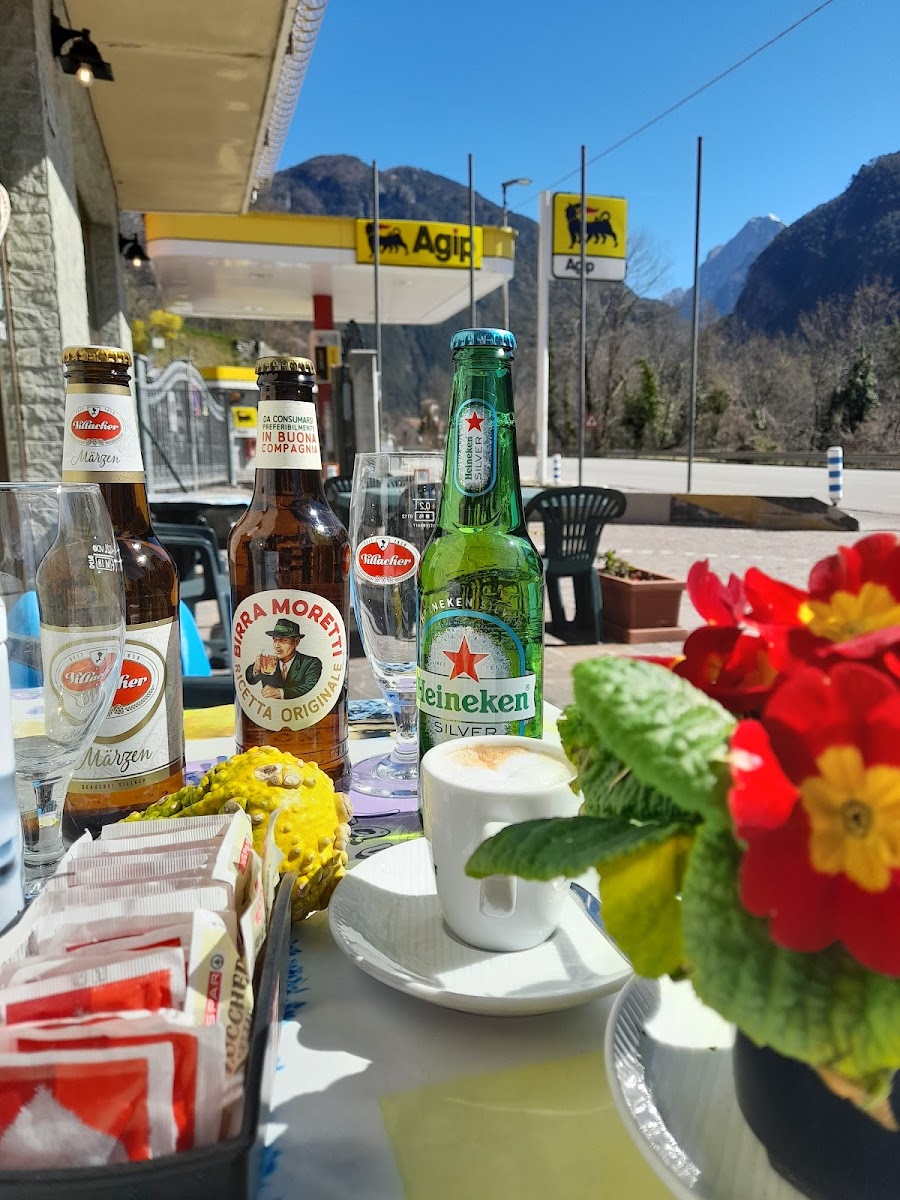 BAR AL SOLE CAFFETTERIA-BIBITE-TOAST-GELATI Photo 5
