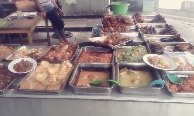 Kedai Makan Bu Nur Photo 3