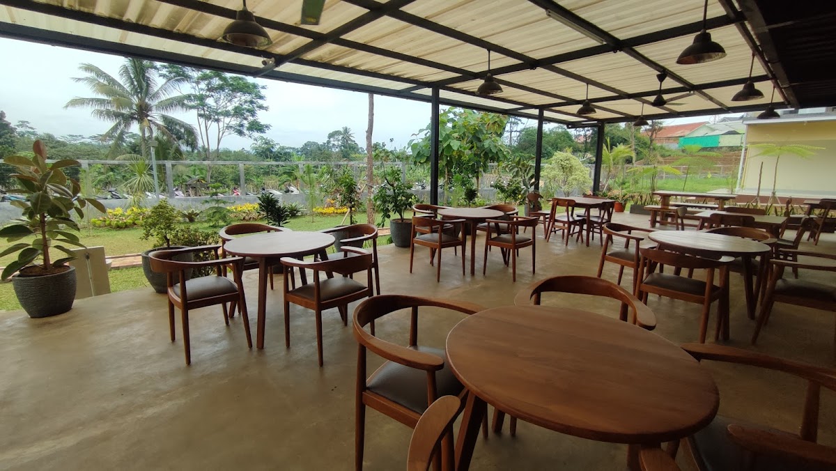 Teras Kaca Coffee & Resto