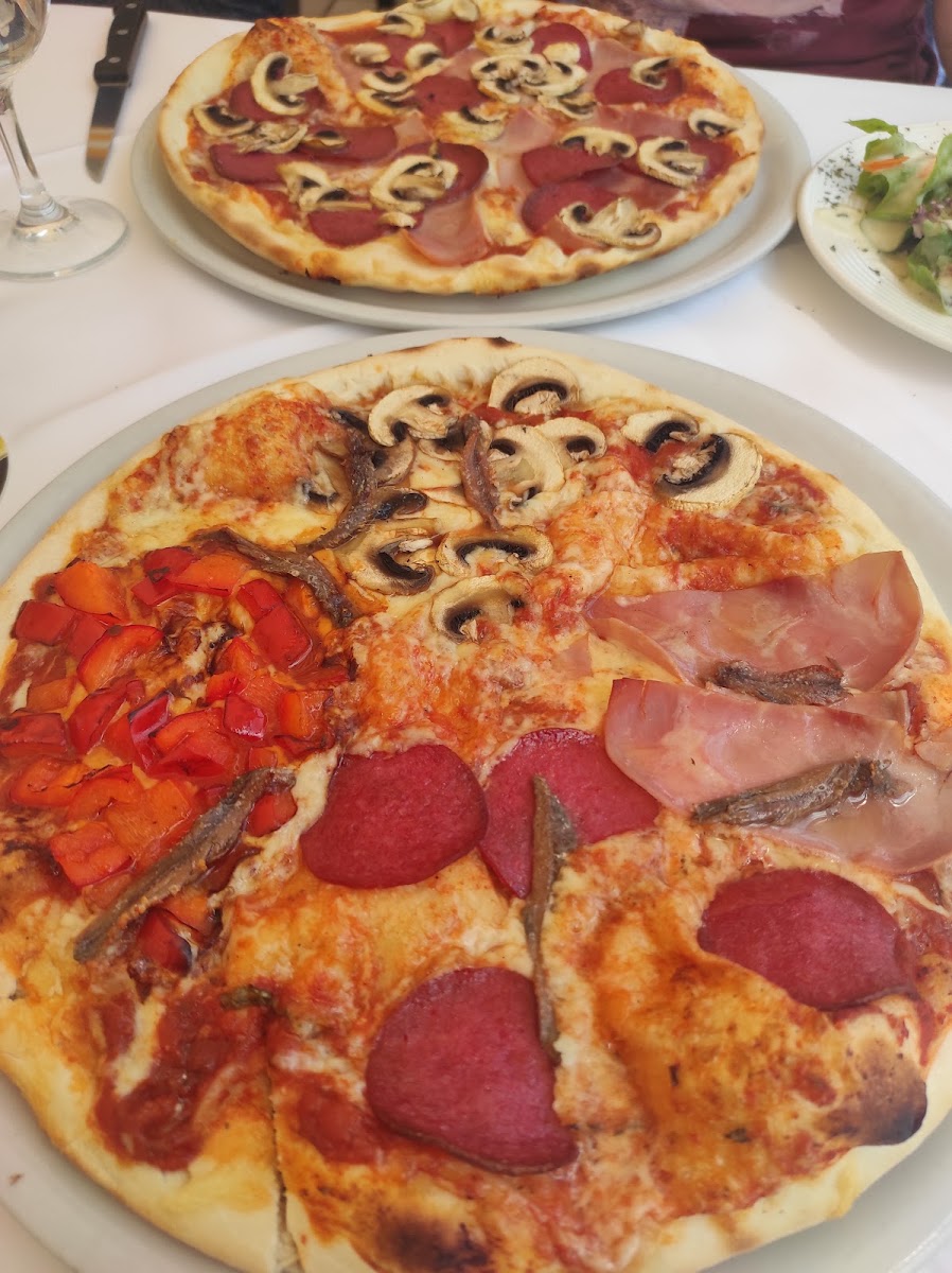 Pizzeria Da Gino Photo 6