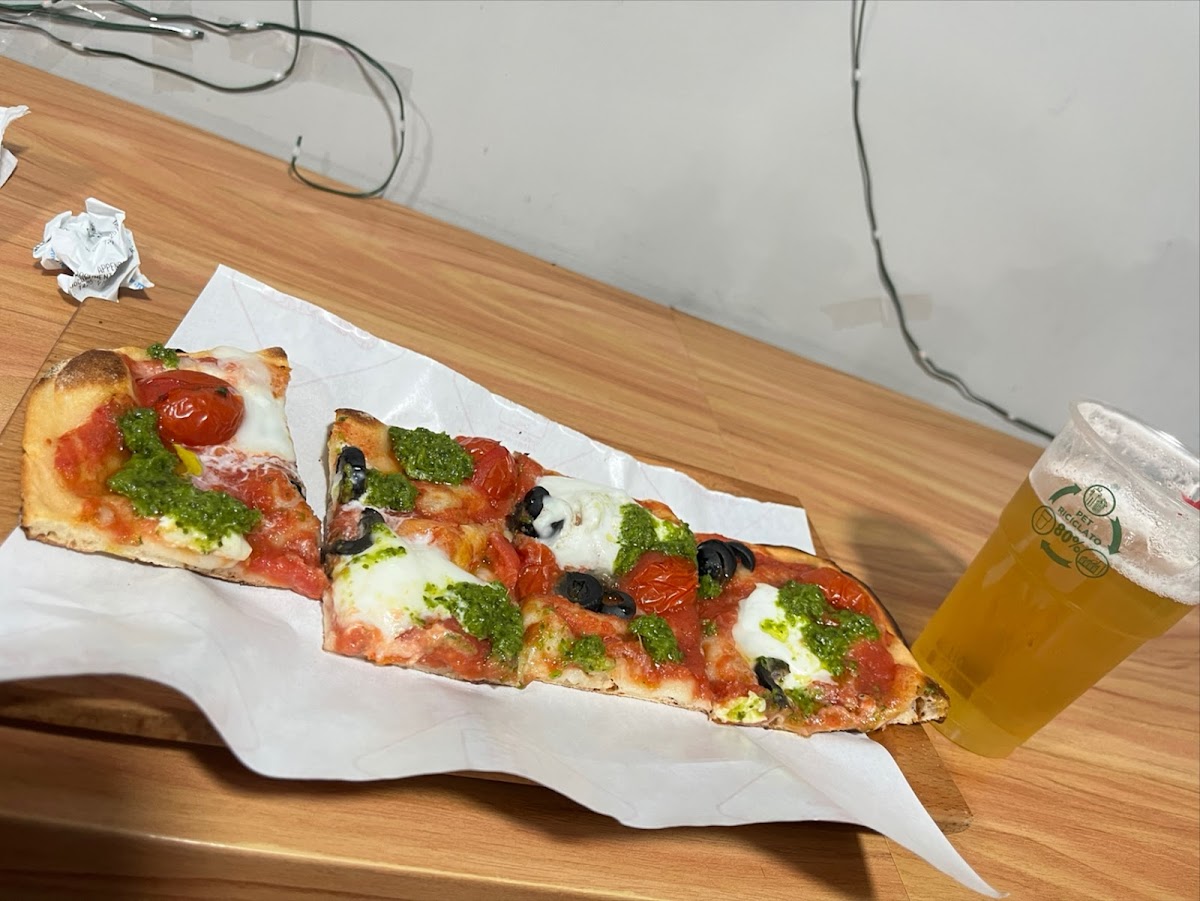 HAPPY PIZZA Photo 5