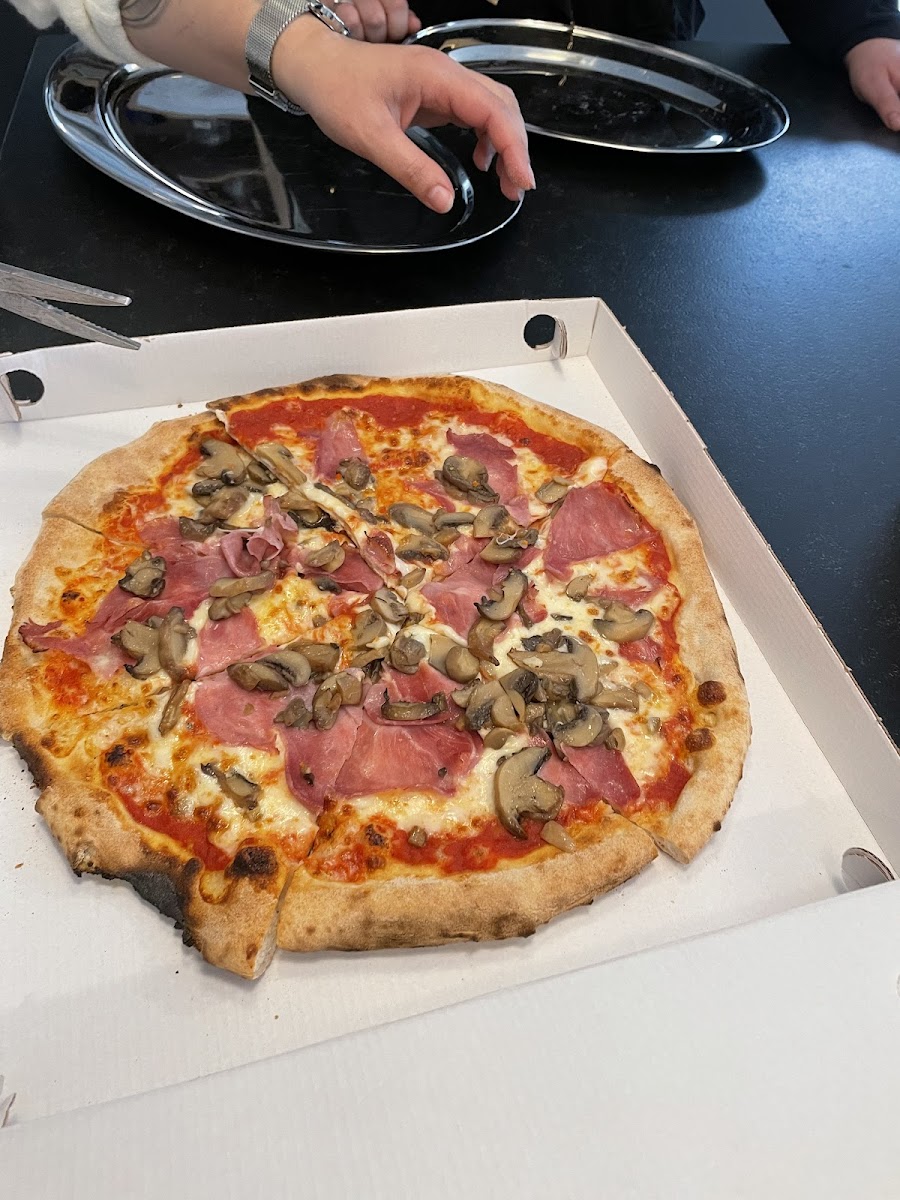 Restaurant & Pizzeria Toscana Photo 6