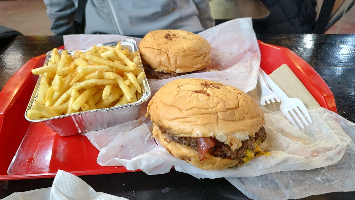 Burger Gobbi Av. San Martín Photo 4