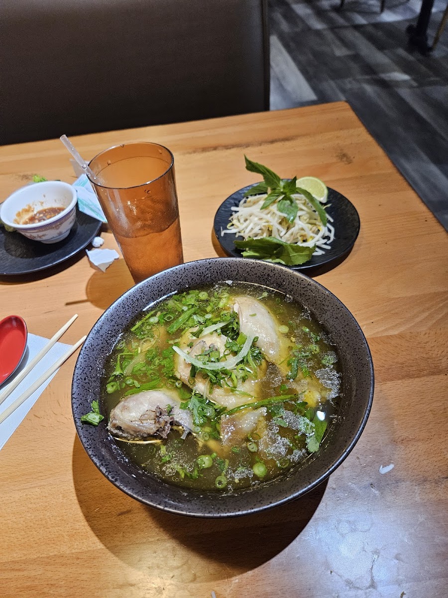 Pho Tai Photo 4