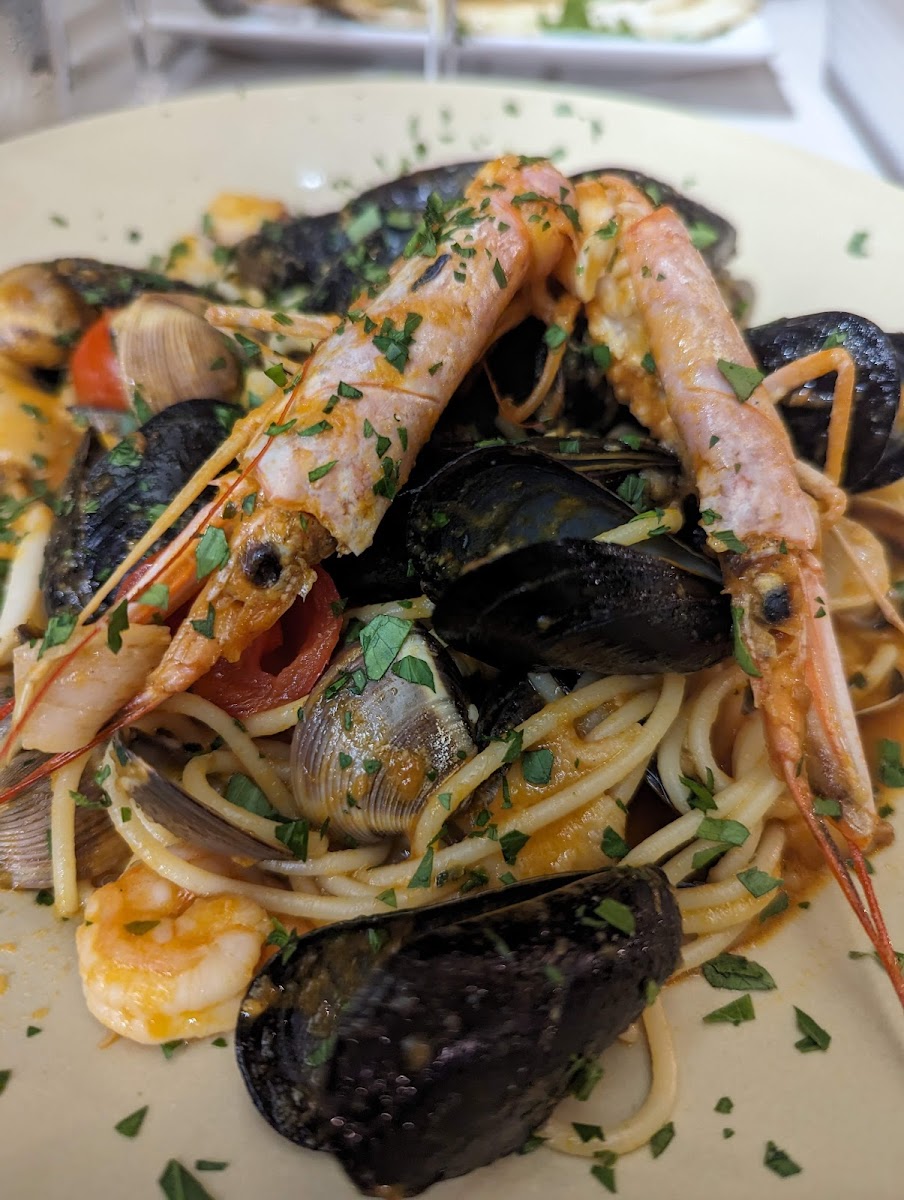 La Gazzella Pizzeria & Steakhouse Photo 9