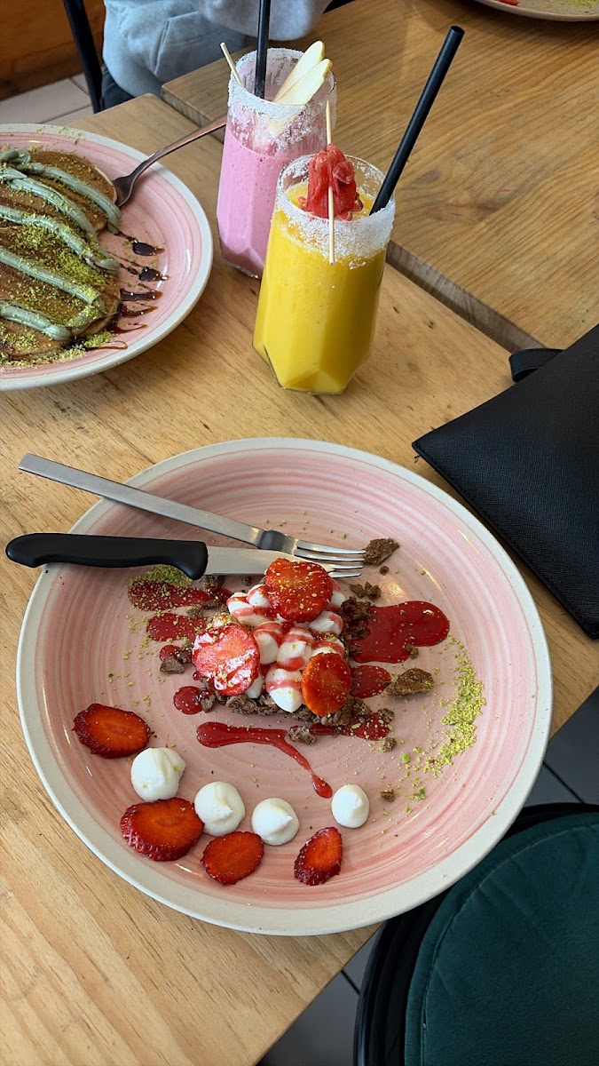 CARPE DIEM BRUNCH BAR Photo 3