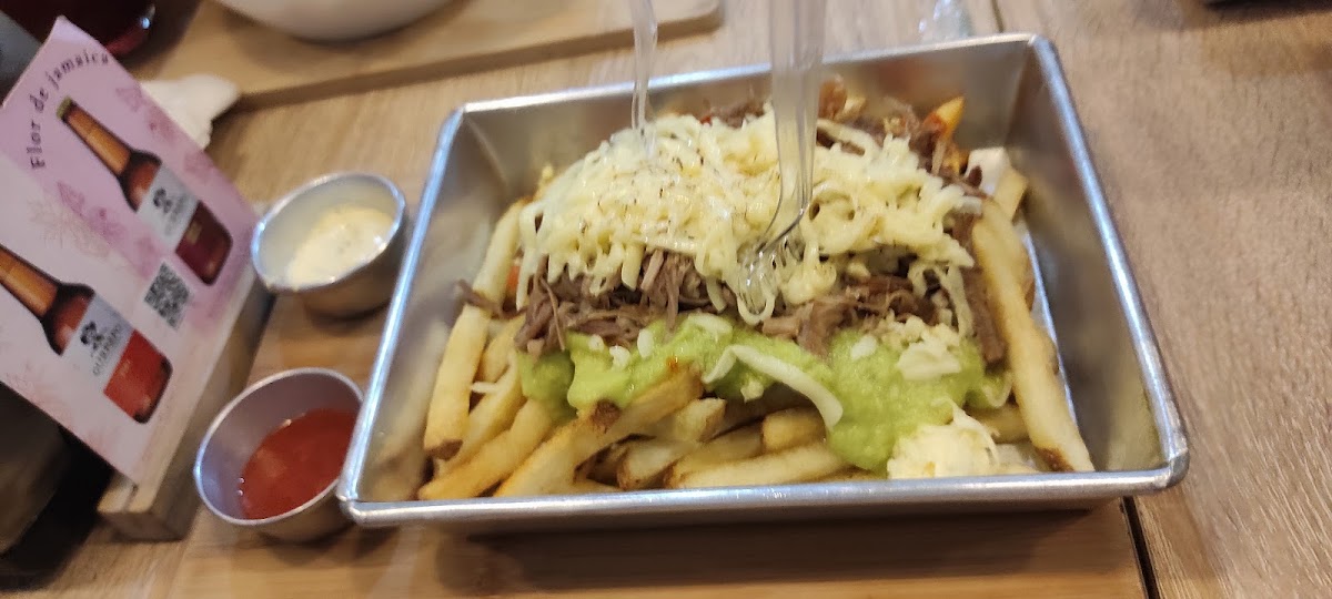 Delia Pastrami Photo 6