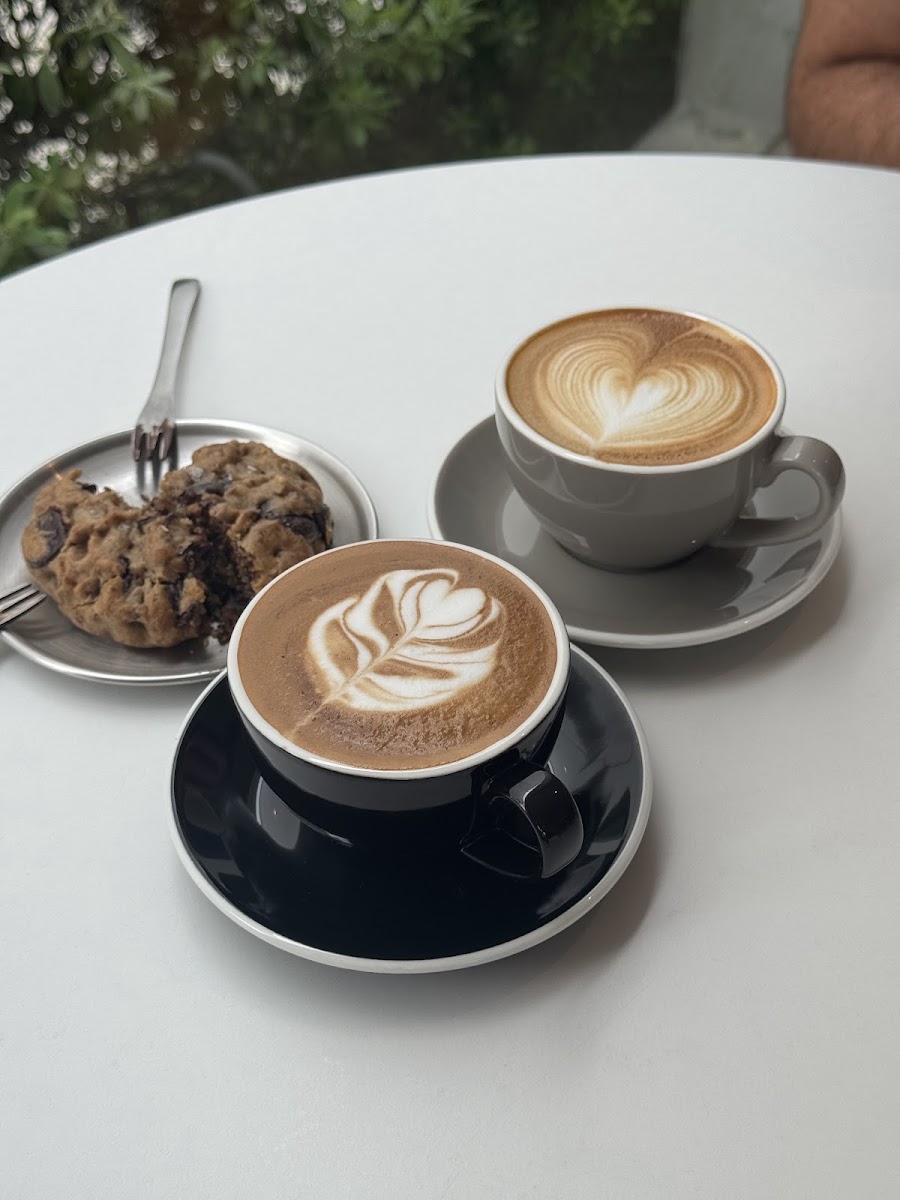 Honest Coffee & Service Photo 4
