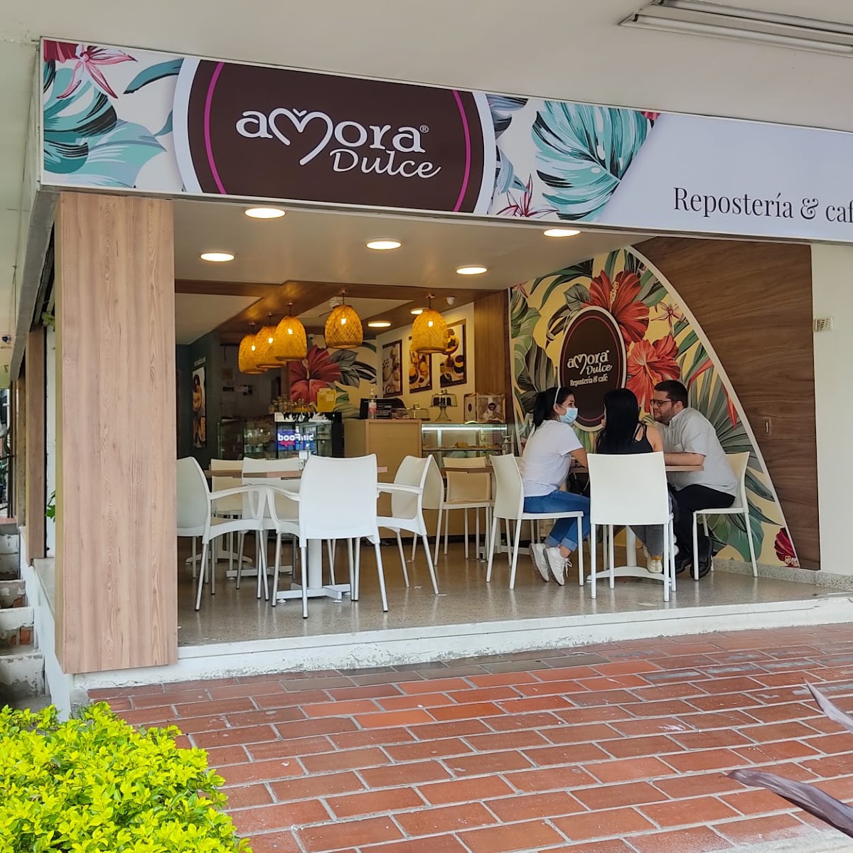 Amora Dulce | Pastries & Coffee - Floresta