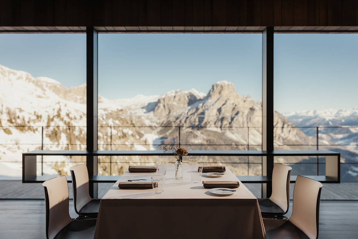 Piz Boè Alpine Lounge