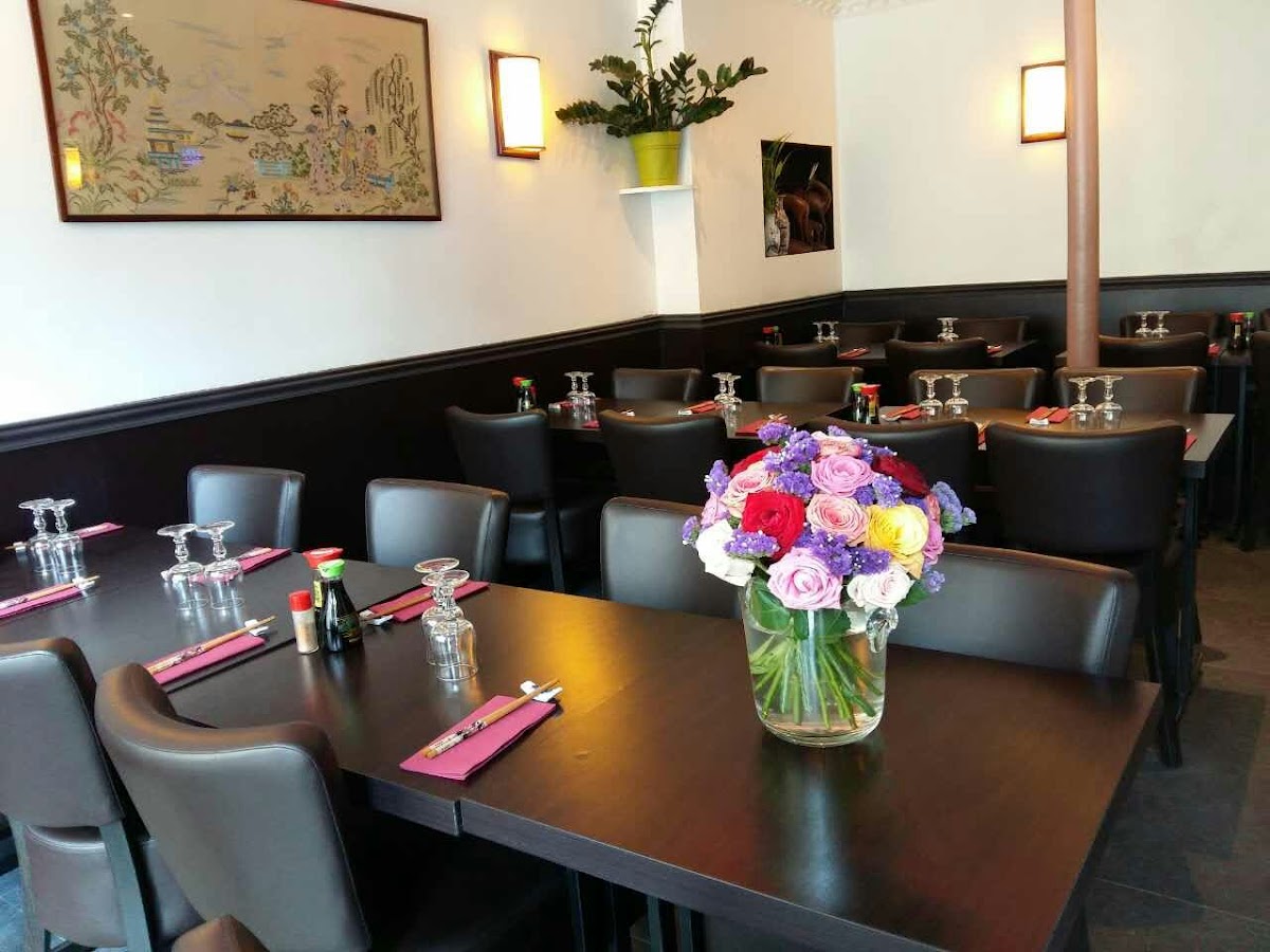 Jinyao Japanese Restaurant