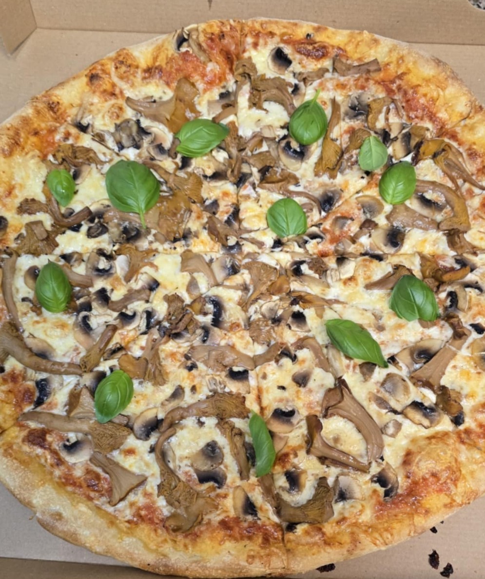 Pizzeria Roma Photo 4