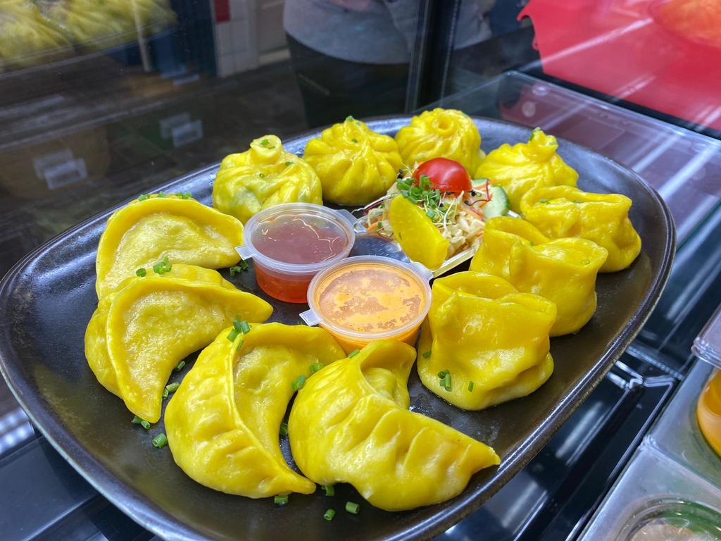 SU-MO Sushi, Momos & Curry Photo 4
