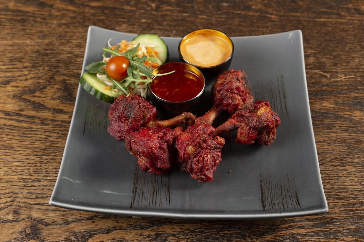 SU-MO Sushi, Momos & Curry Photo 8