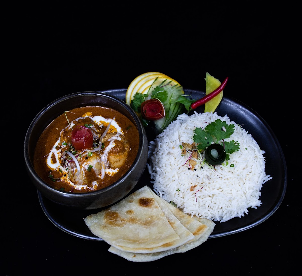 SU-MO Sushi, Momos & Curry Photo 9