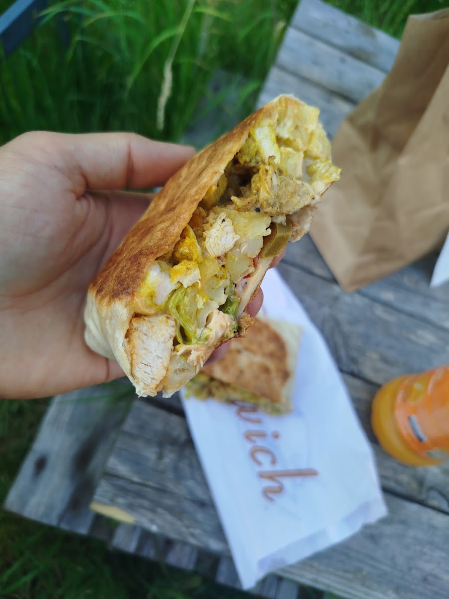 G ton Tacos Photo 3