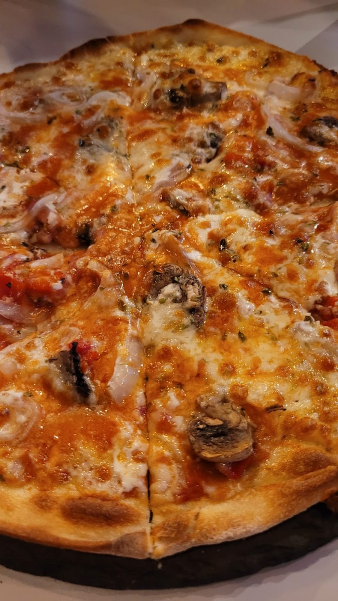 Pizza y Vino Photo 4