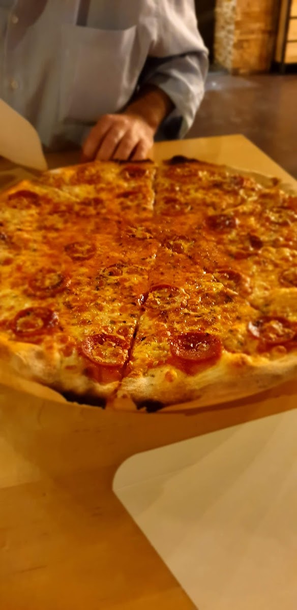 Pizza y Vino Photo 8