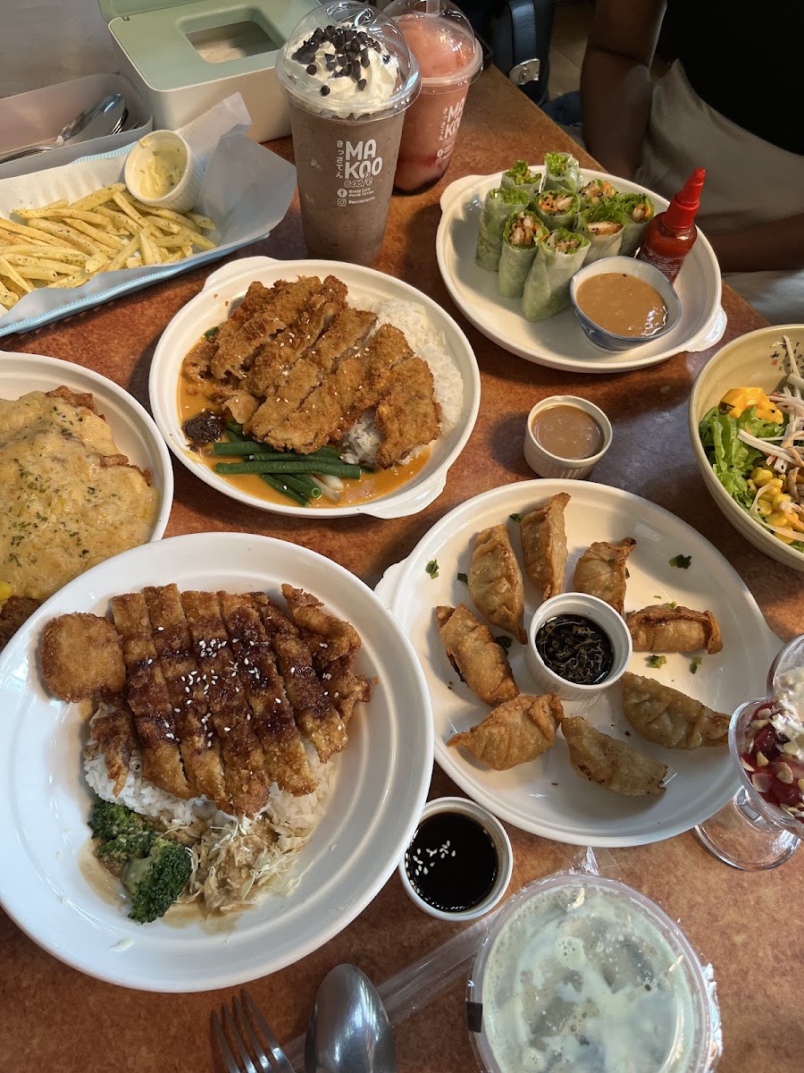 Makoo Cafe Photo 3