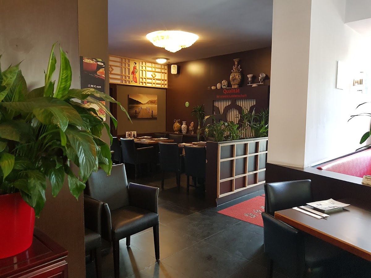 Oishii Sushi und Grill / Reutlingen