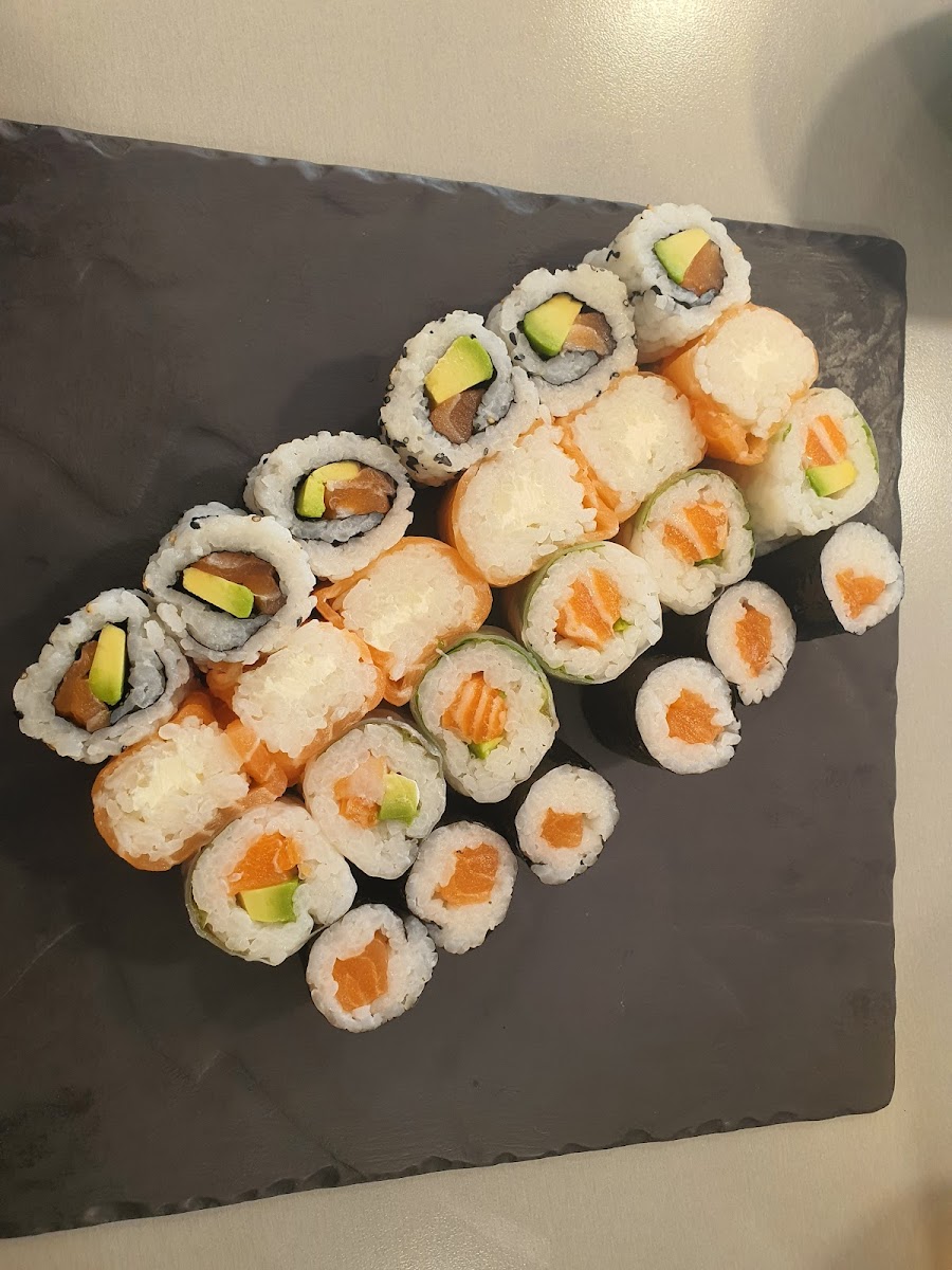 SUSHI BOUTIK Hoover Photo 6