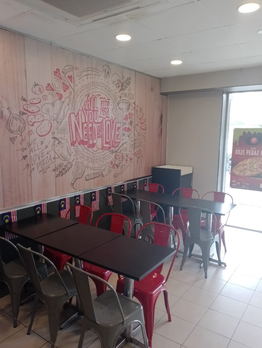 Pizza Hut Delivery Gerik Photo 5
