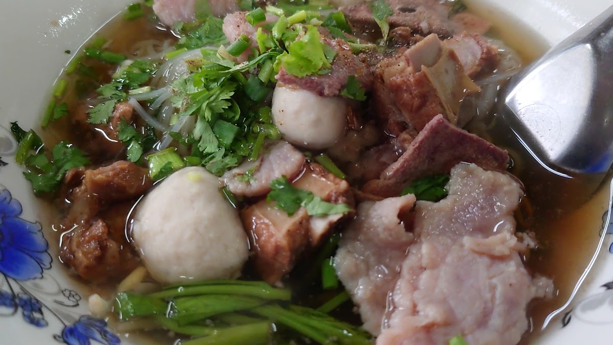 Hua Hin Meatball Shop Photo 2