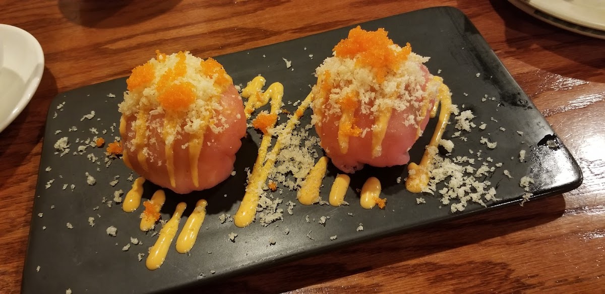 Fancy Sushi Asian Fusion Photo 10