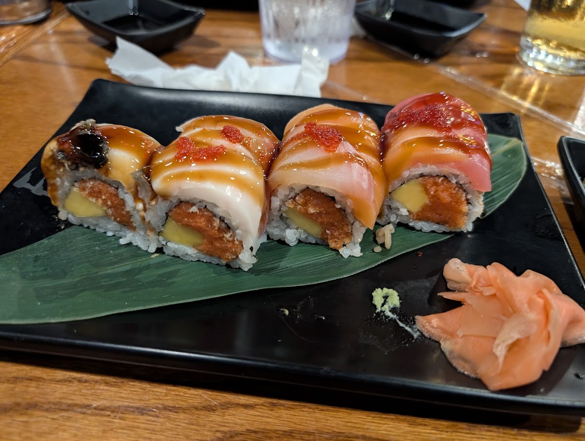 Fancy Sushi Asian Fusion Photo 3
